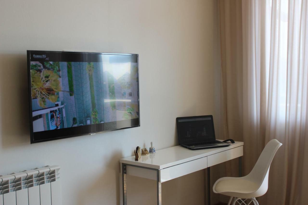 Batumi Studio 1 Luaran gambar